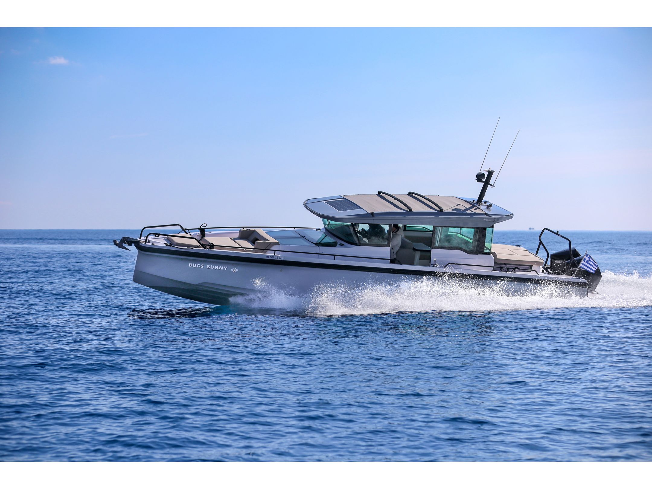 Axopar 37 XC Cross Cabin - 5