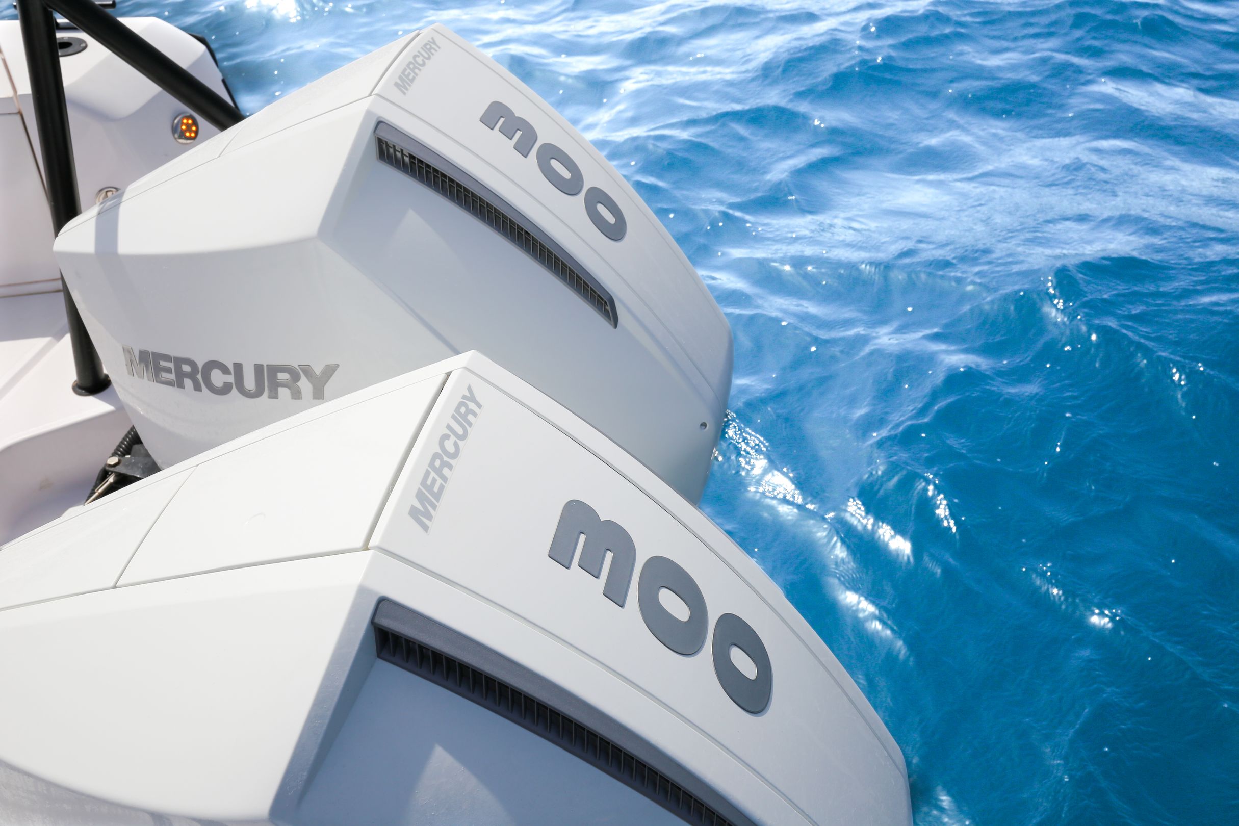 Axopar 37 XC Cross Cabin - 4