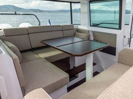 Axopar 37 XC Cross Cabin - 5
