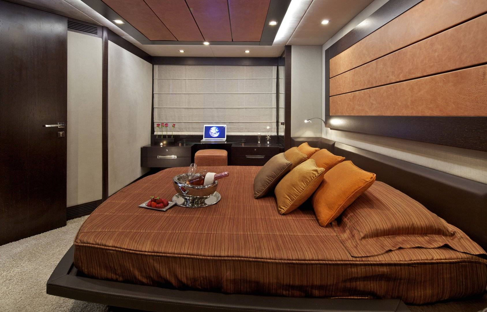 Azimut 85 - 5