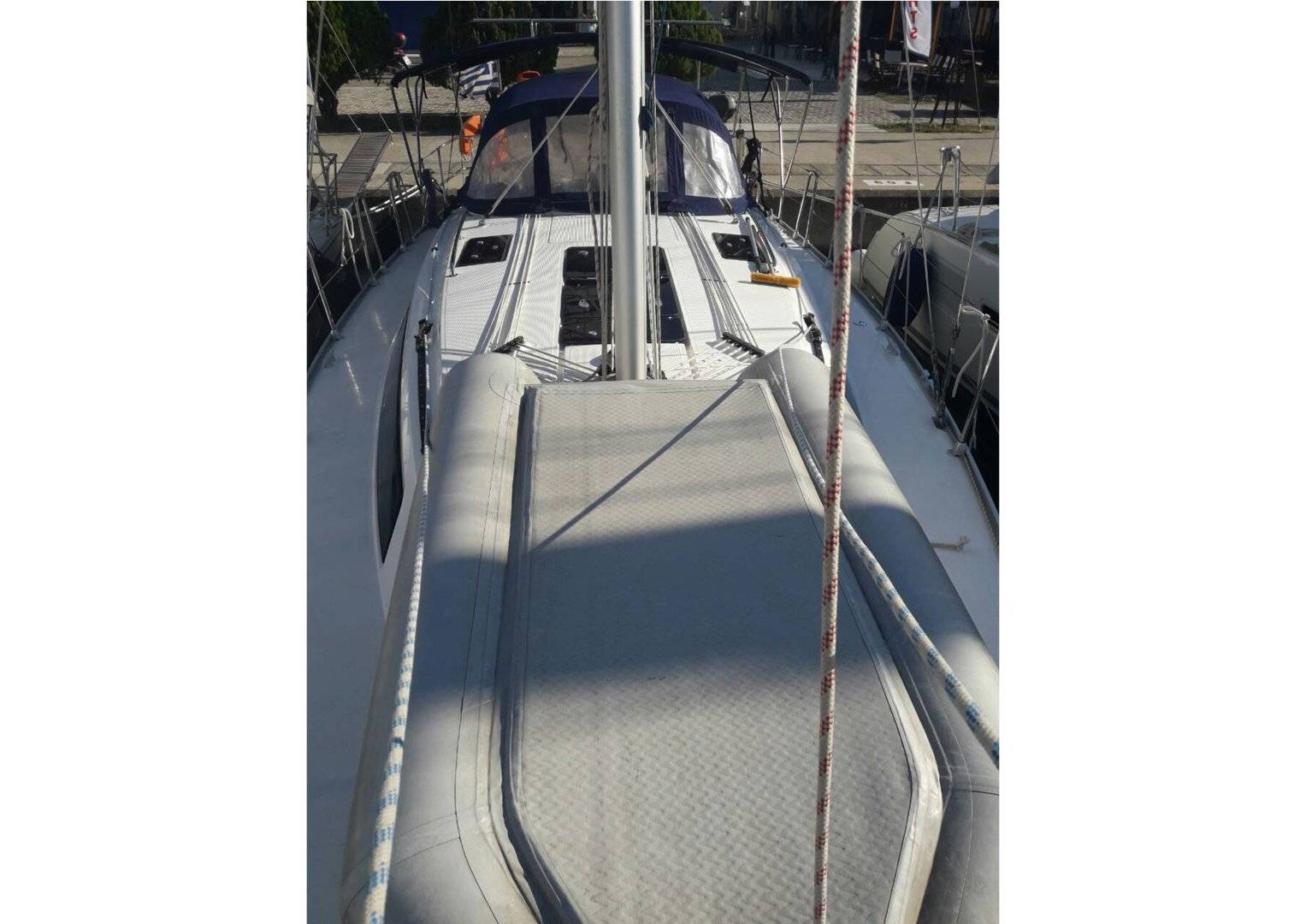 Bavaria 37 Cruiser - 4