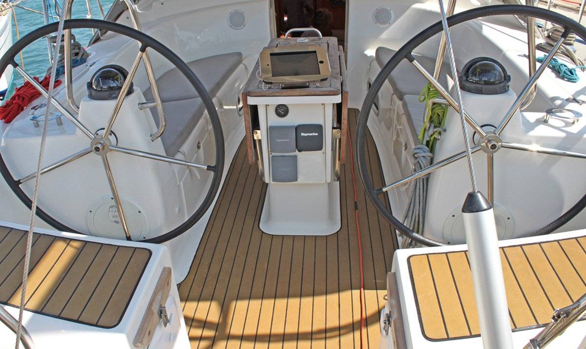 Bavaria 42 Cruiser - 3