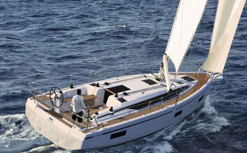 Bavaria C38 - 4