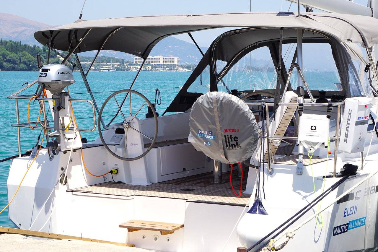 Bavaria C38 - 4