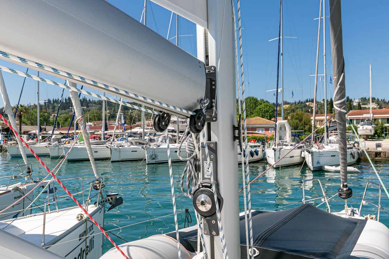 Bavaria C42 - 5