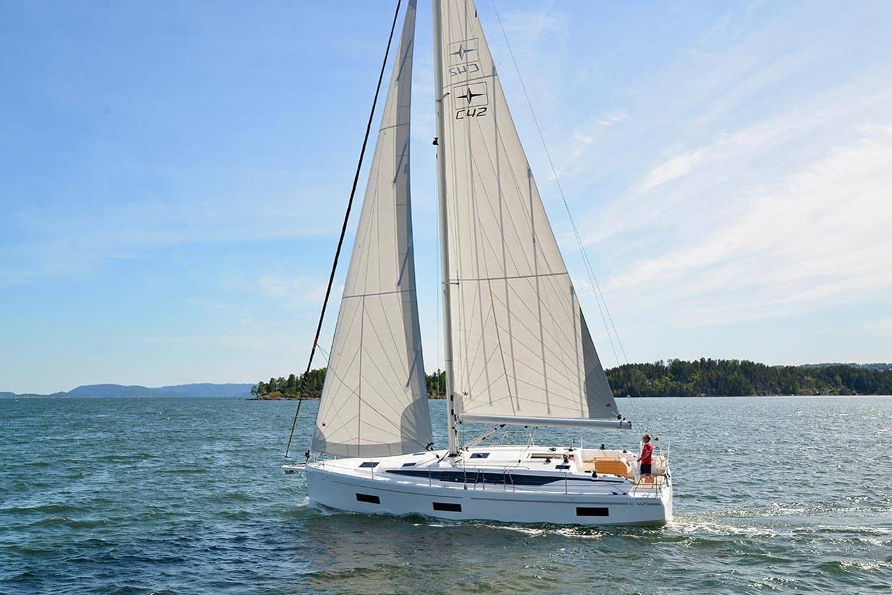 Bavaria C42 - 3