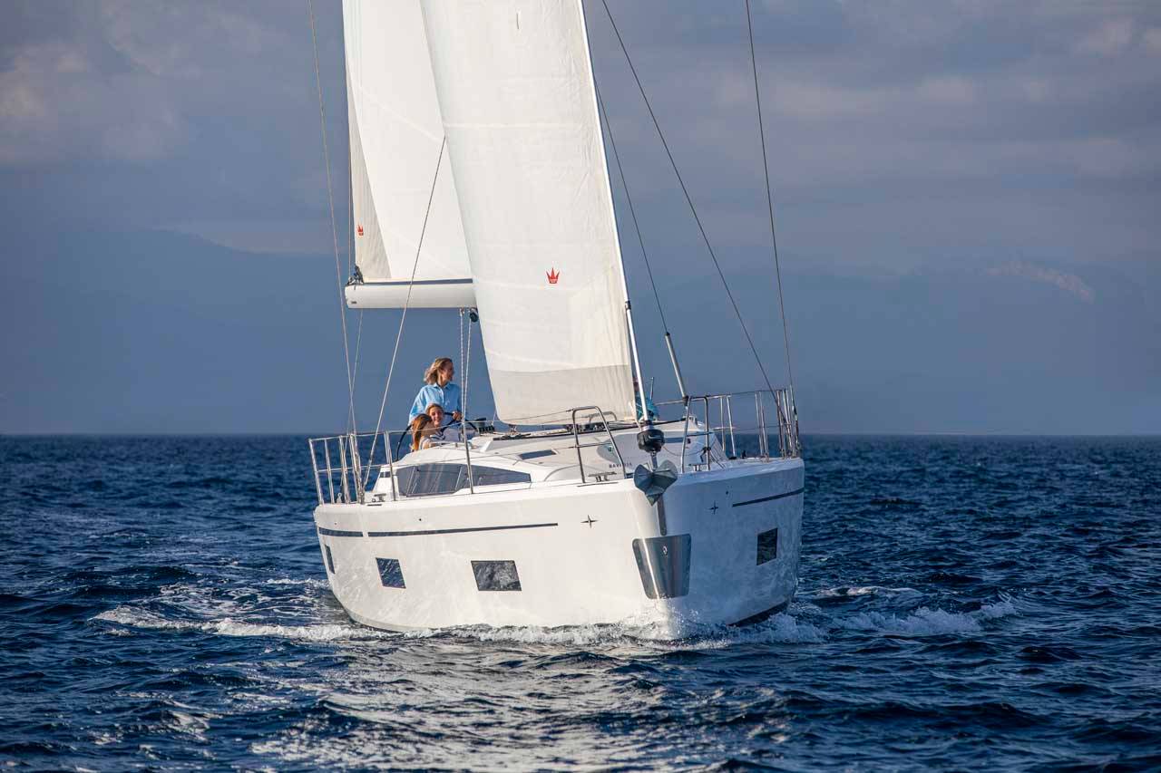 Bavaria C42 - 3