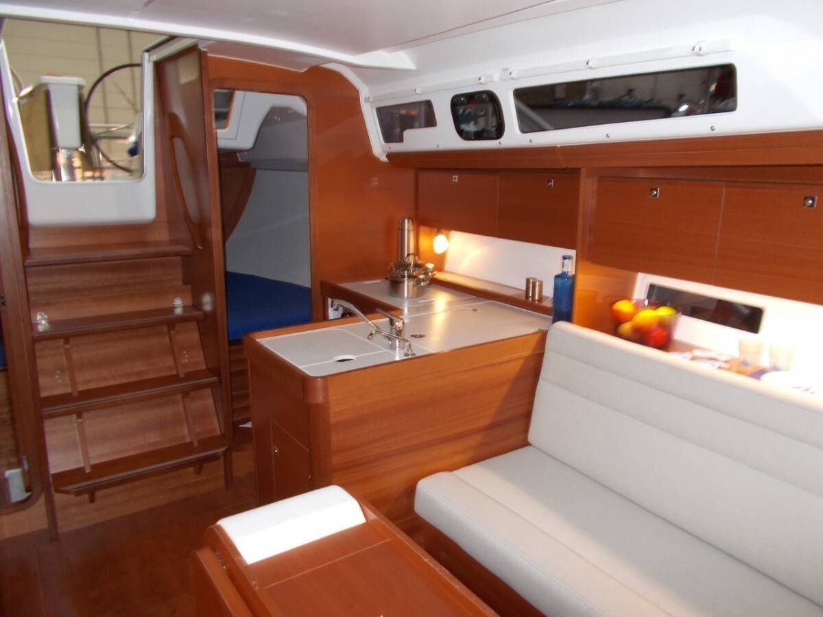 Dufour 350 Grand Large - 4