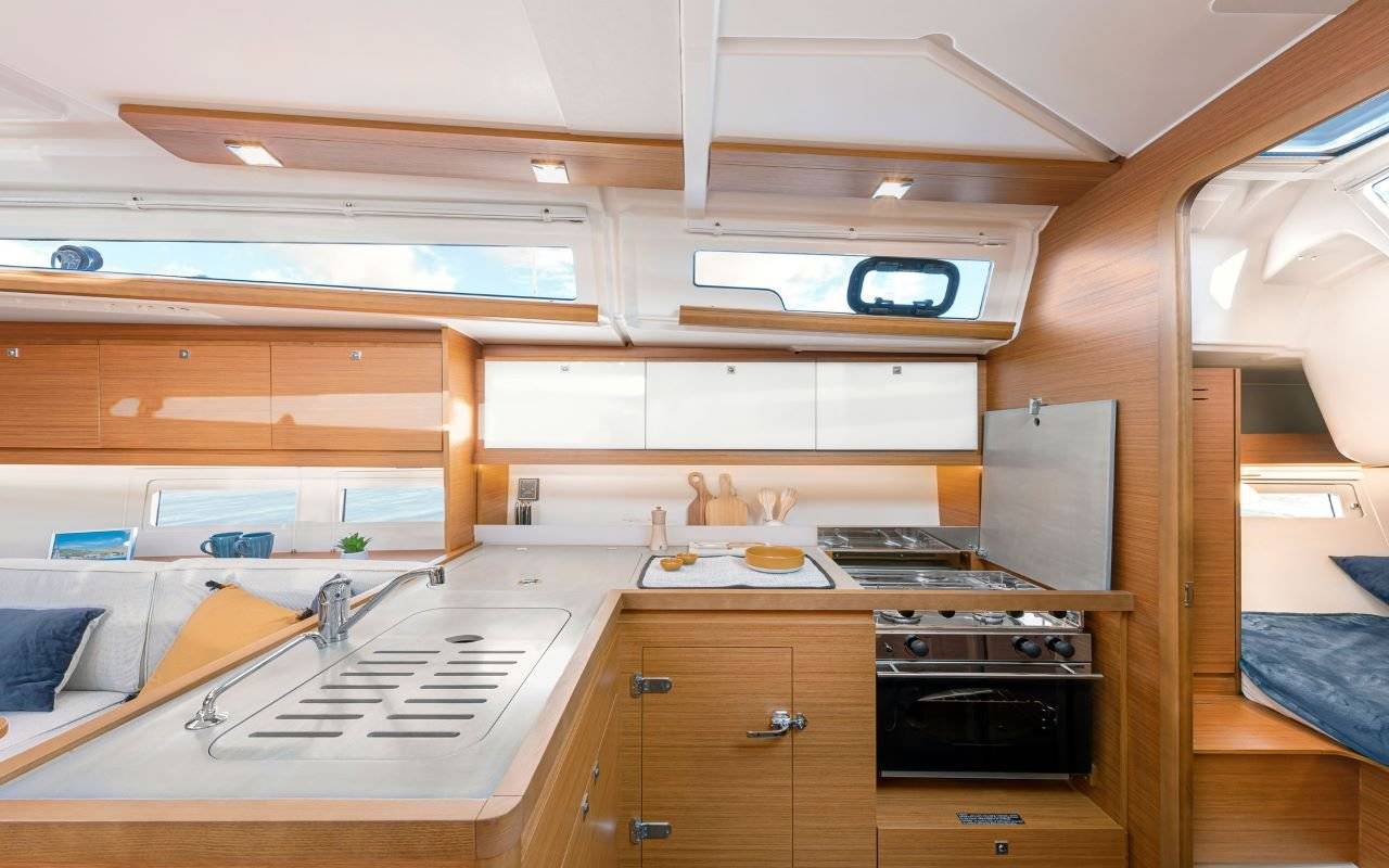 Dufour 390 Grand Large - 3