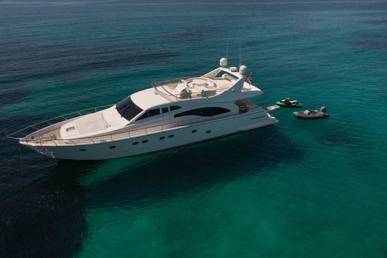 Ferretti 68