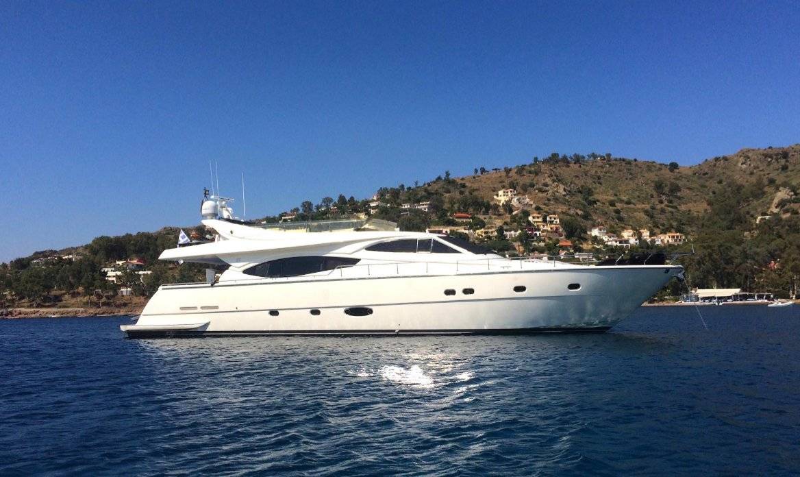 Ferretti 760