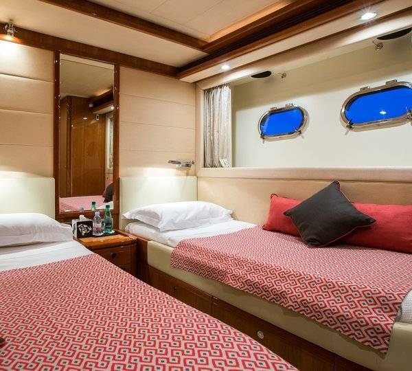 Ferretti 830 - 4