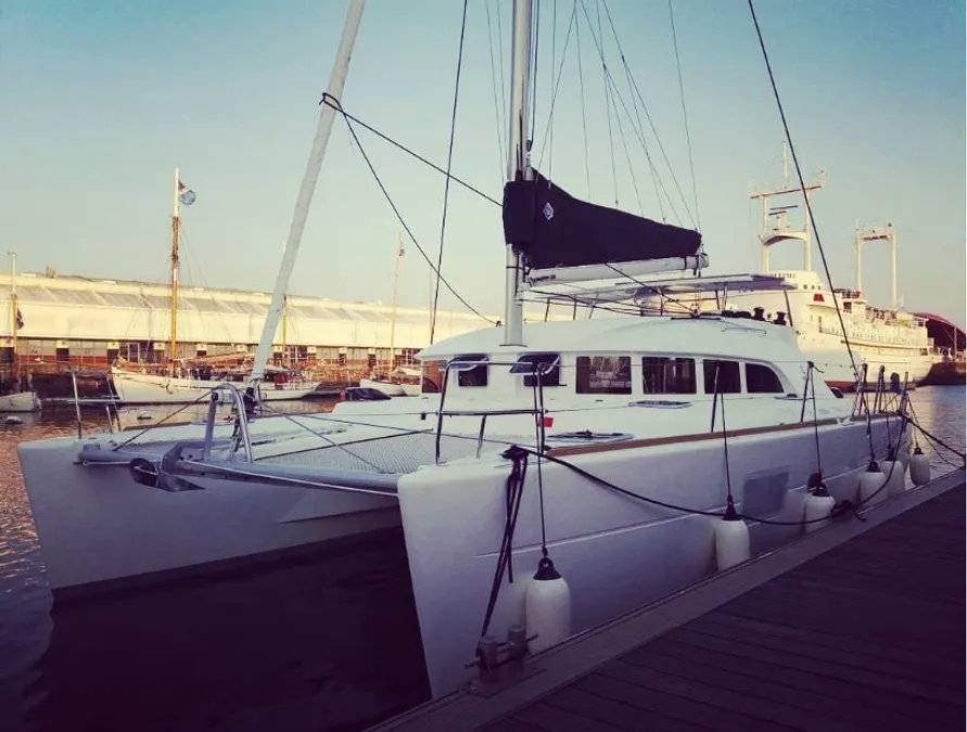Lagoon 380