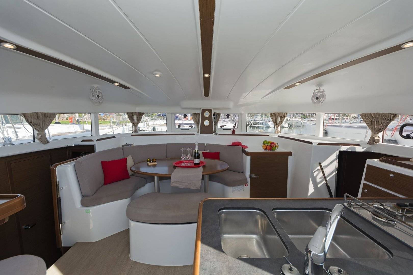 Lagoon 380 S2 - 4