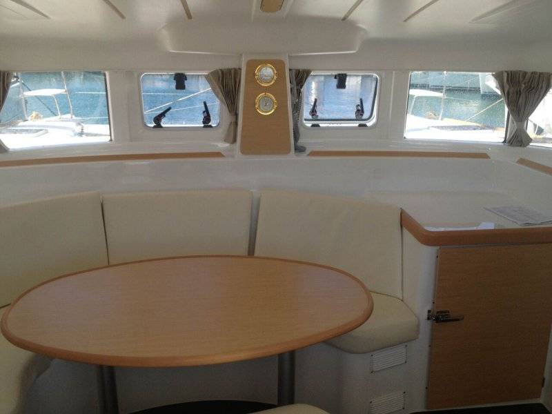 Lagoon 380 S2 - 5