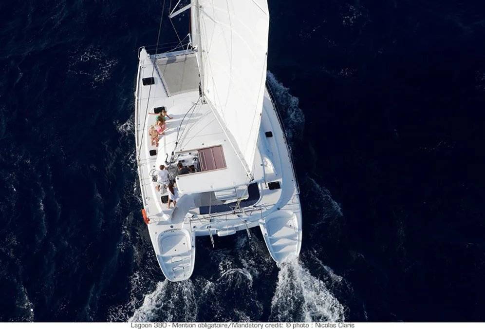Lagoon 380 S2 - 3