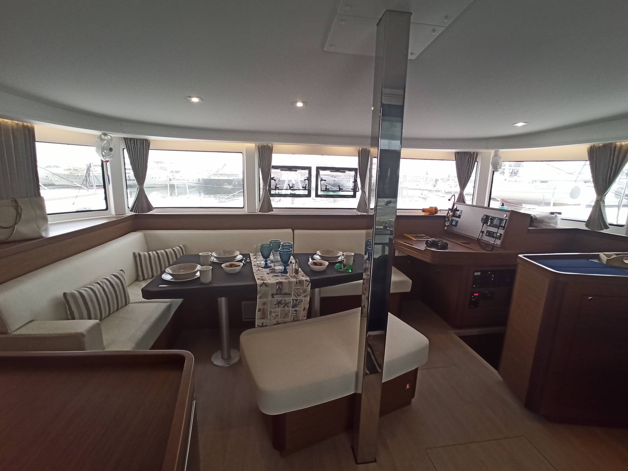 Lagoon 42 - 2