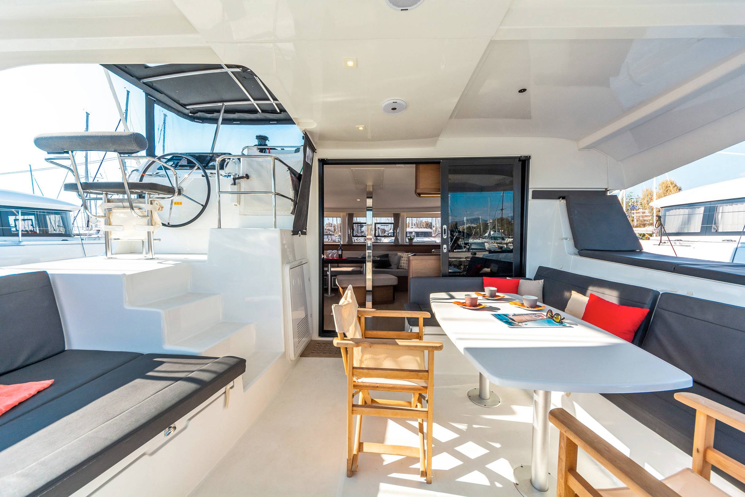 Lagoon 42 - 4