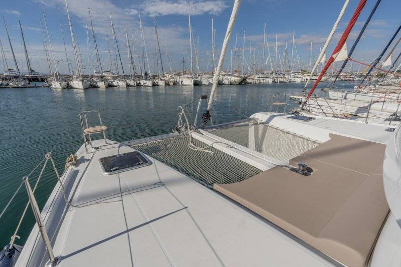 Lagoon 42 - 3