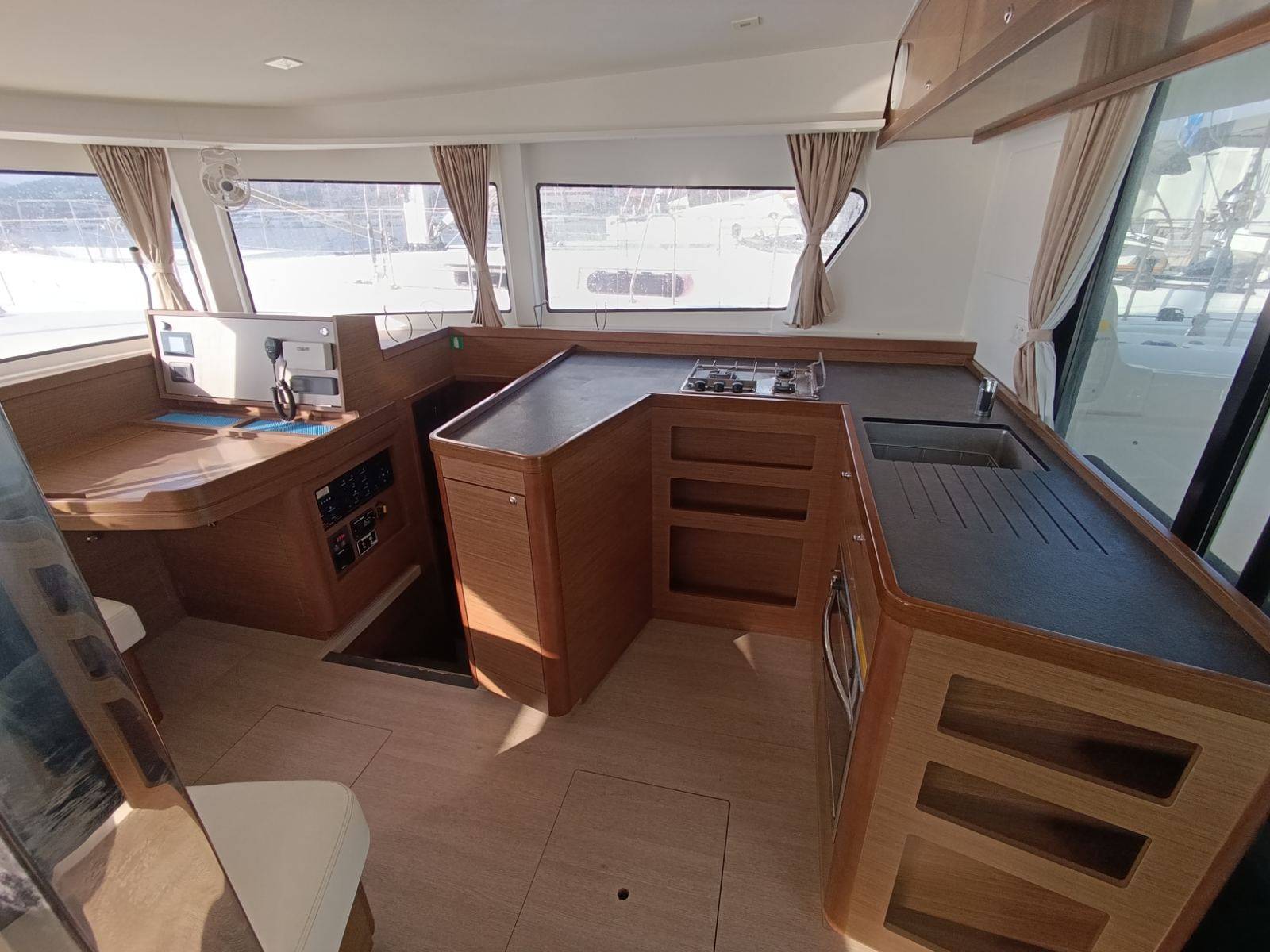 Lagoon 42 - 5