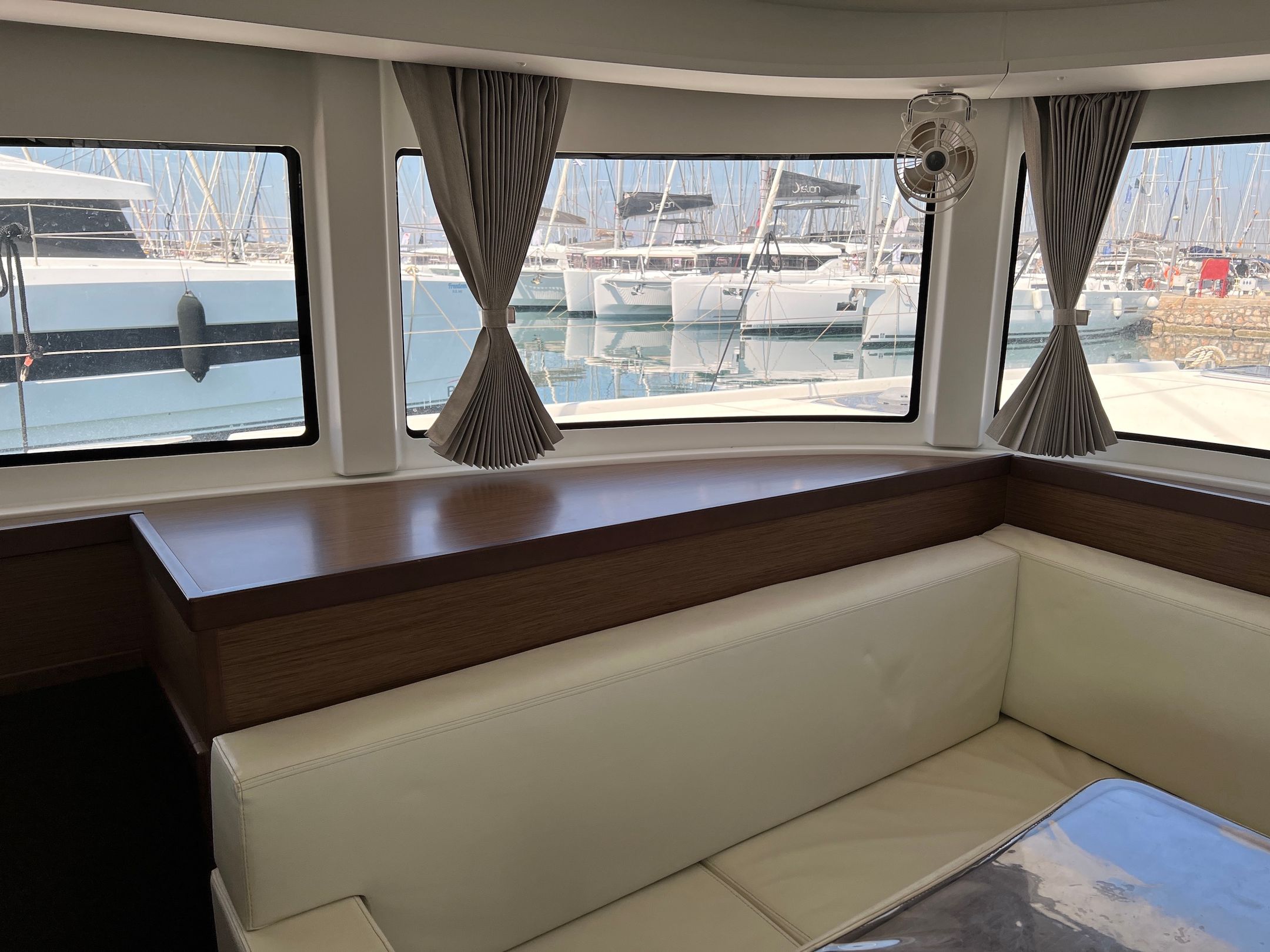 Lagoon 42 - 2