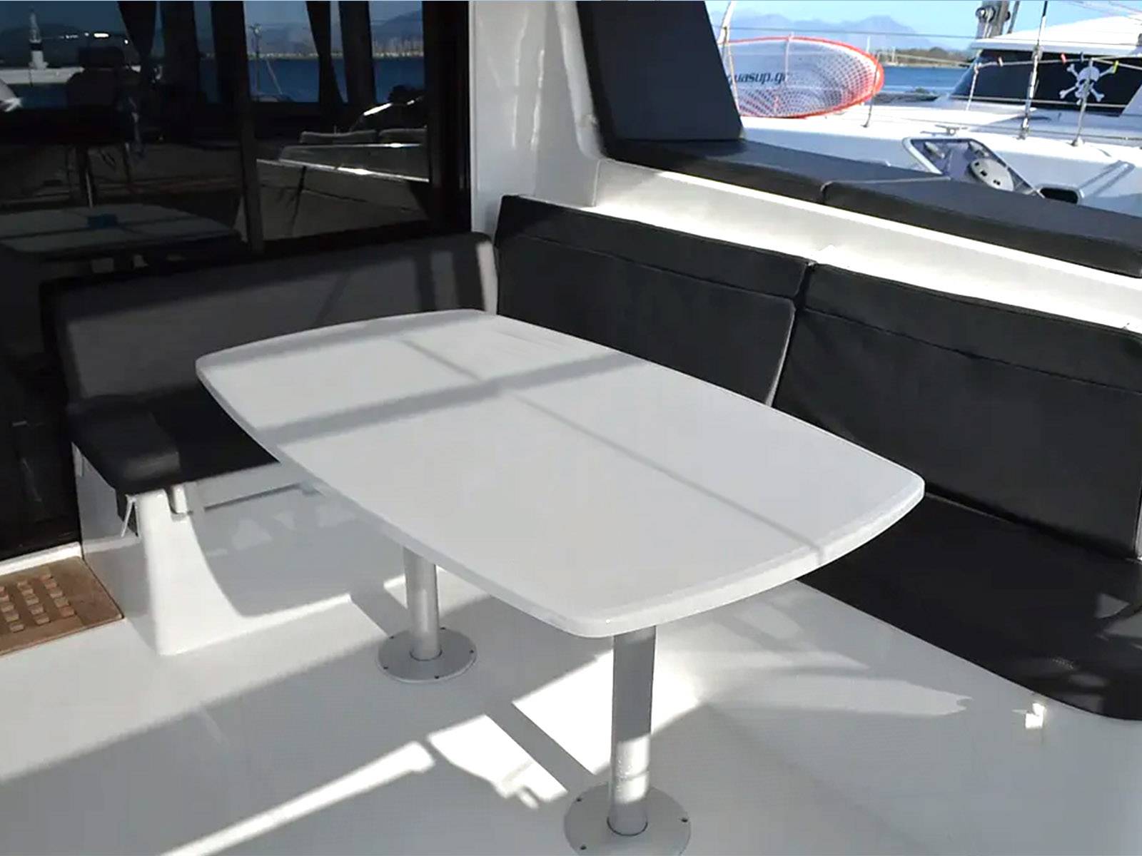 Lagoon 42 - 5