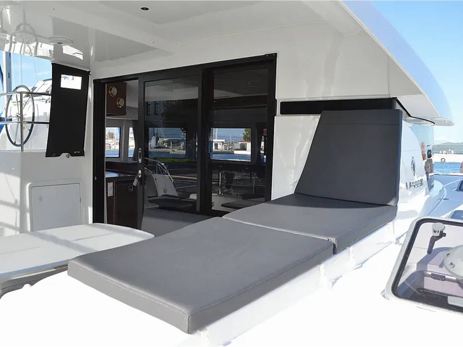 Lagoon 42 - 3