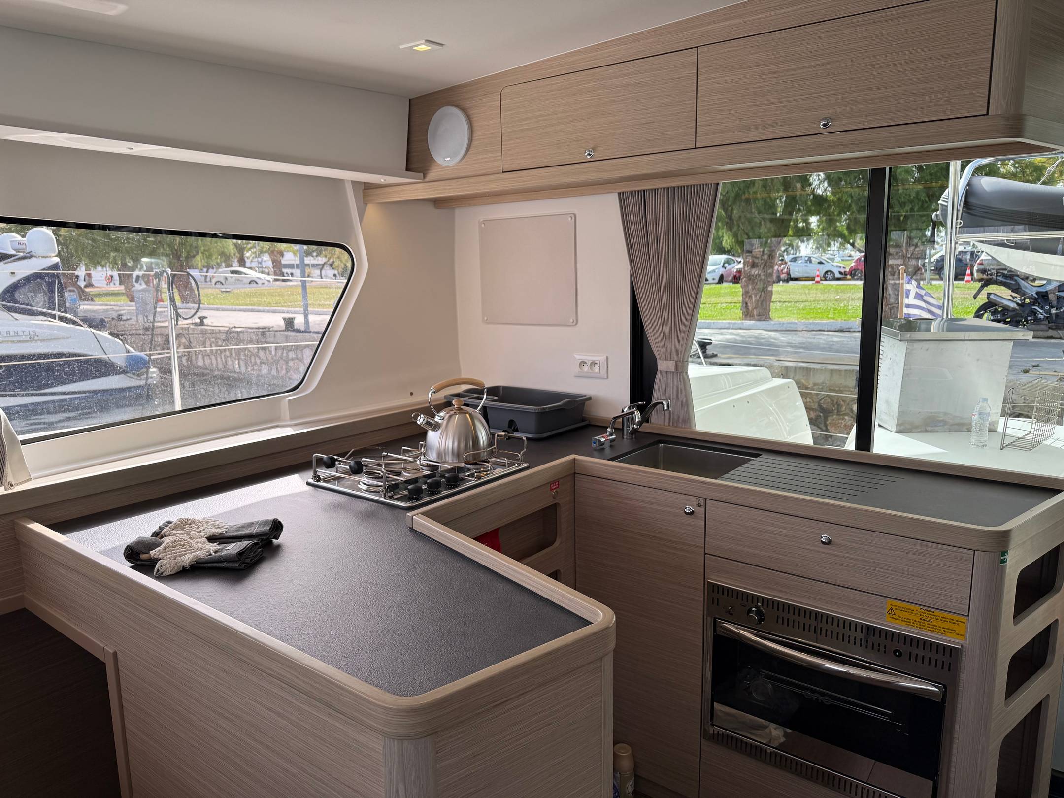 Lagoon 42 - 2