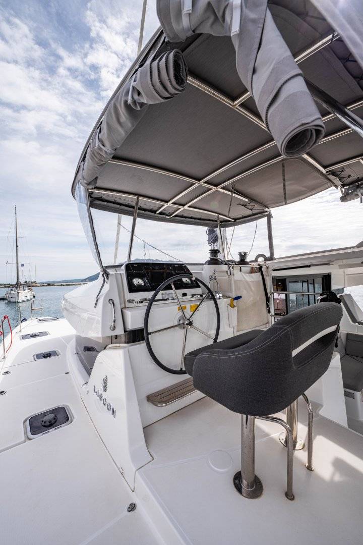 Lagoon 42 - 5