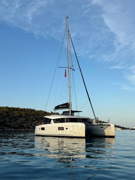 Lagoon 42 - 4