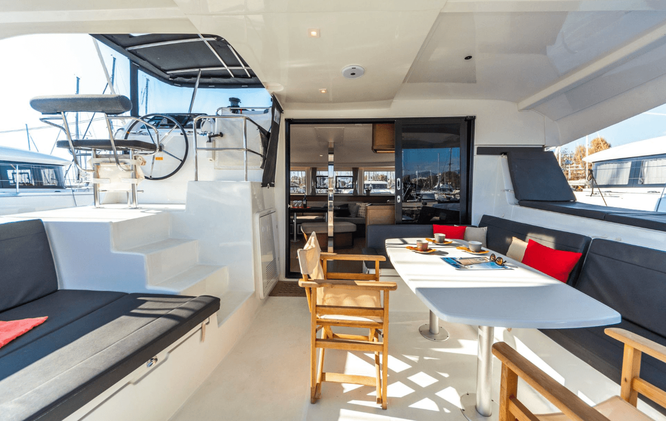 Lagoon 42 - 4
