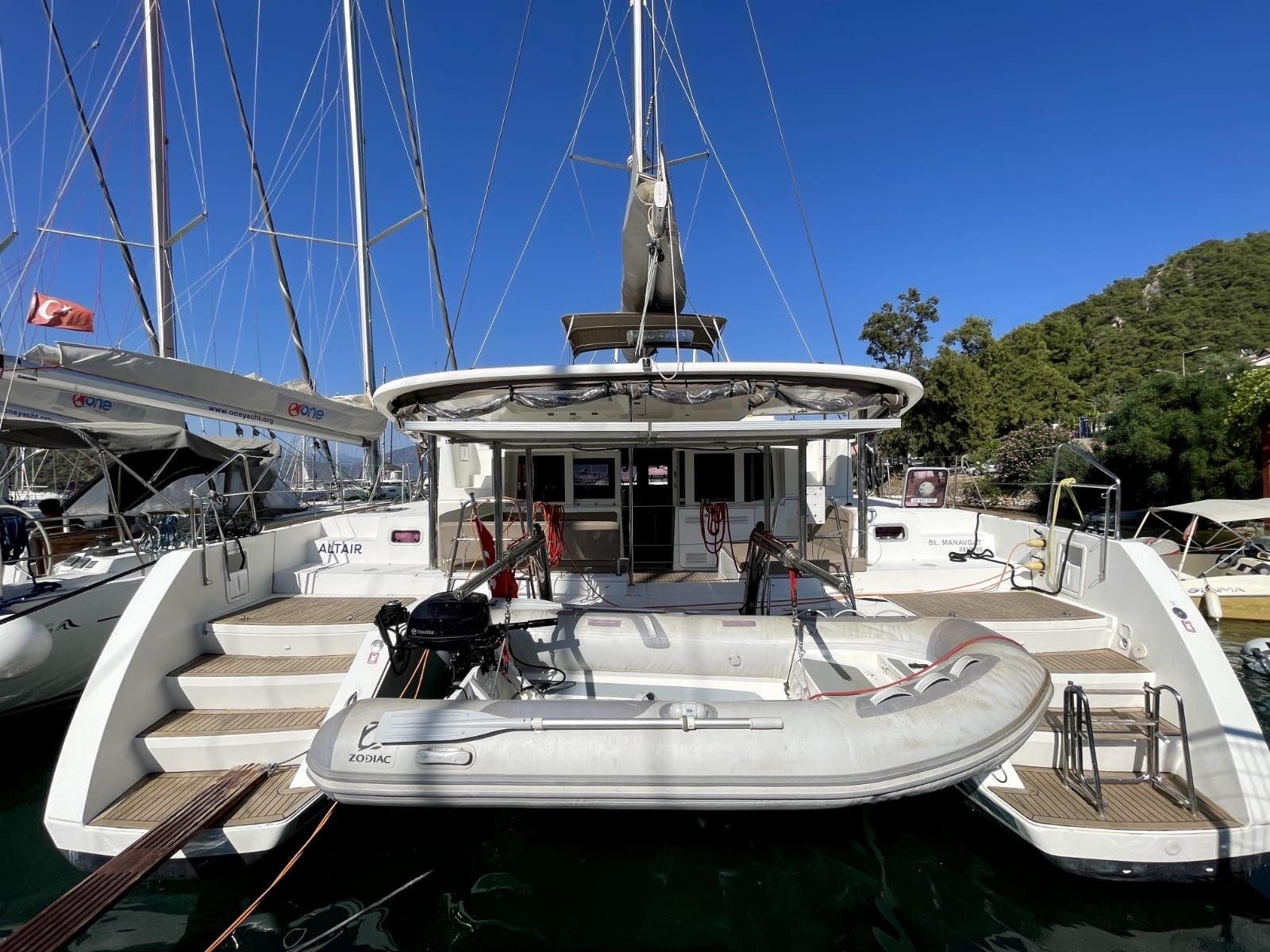 Lagoon 450 F