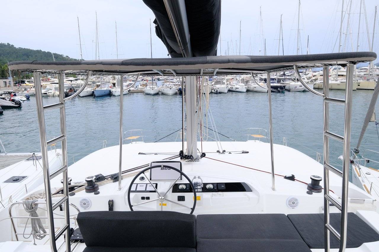 Lagoon 46 - 5