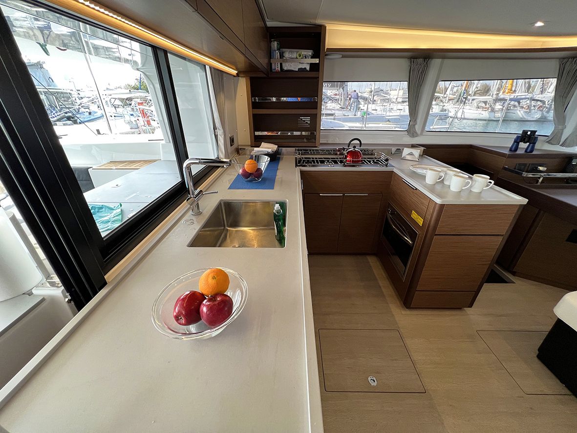 Lagoon 46 - 5
