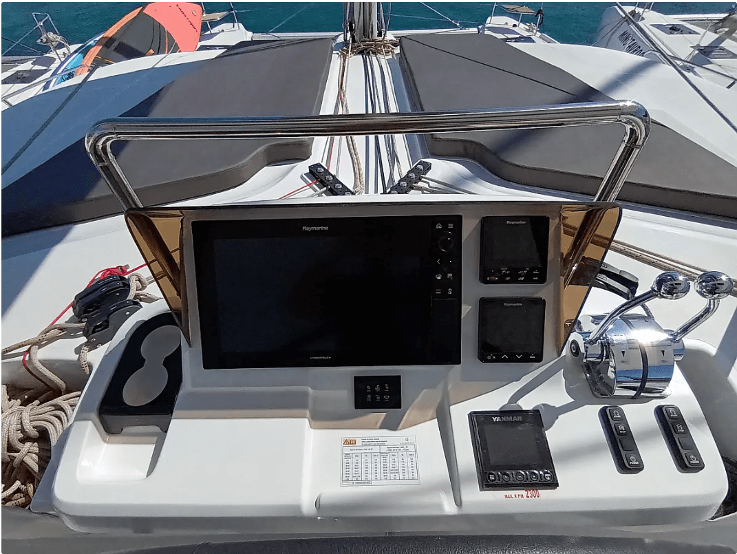 Lagoon 51 - 4