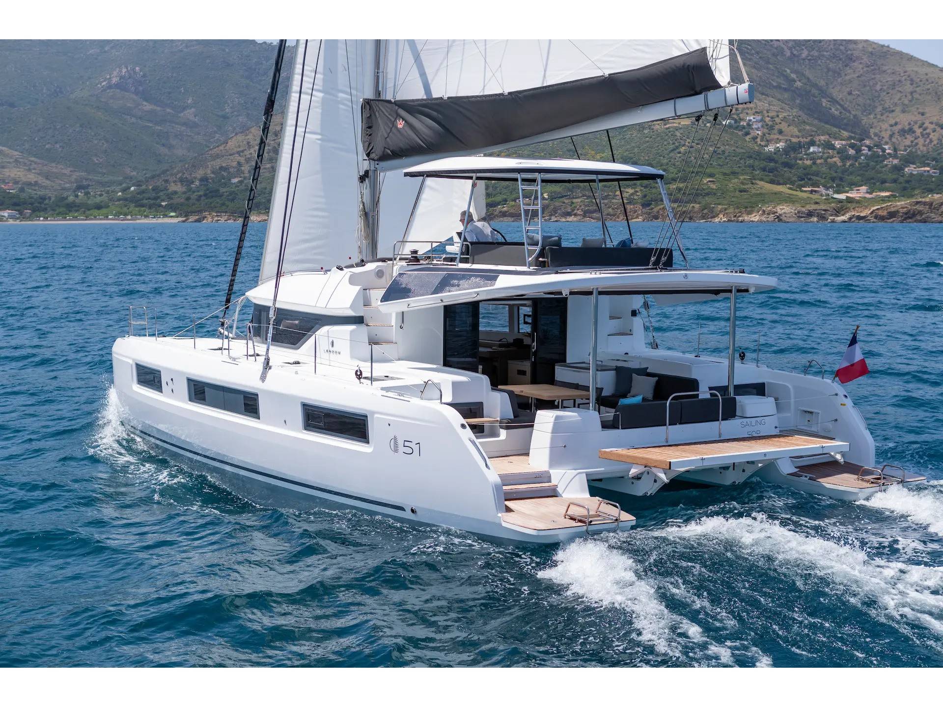 Lagoon 51 - 4