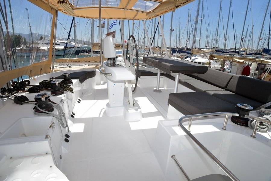 Lagoon 52 Fly - 4