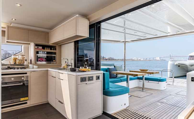 Lagoon 55