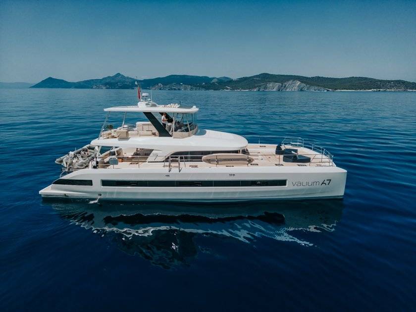 Lagoon Sixty 7 - 3