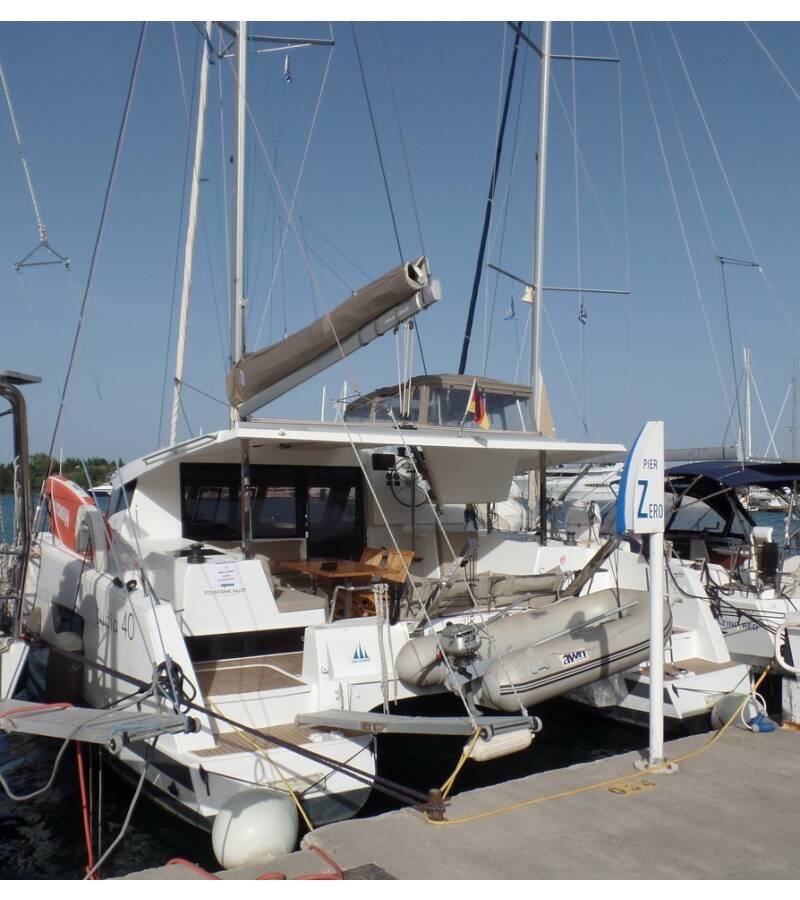 Lucia 40 - 3