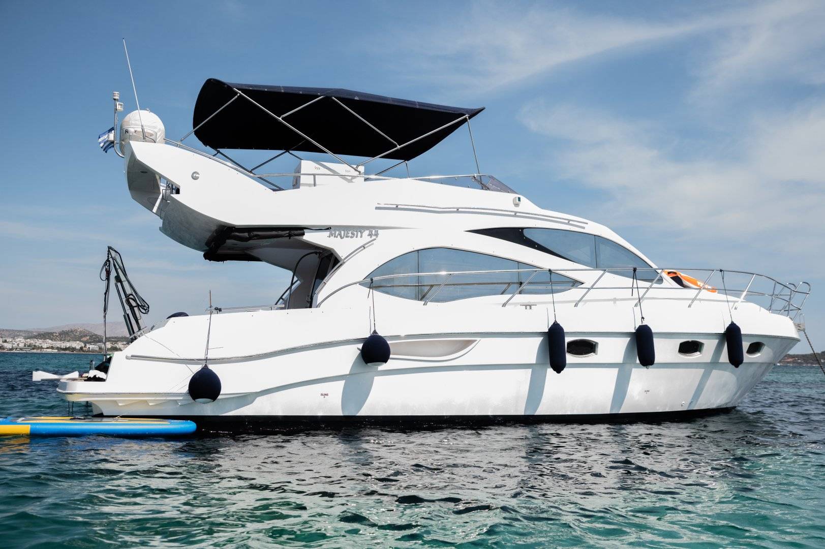 Majesty 44 - 2