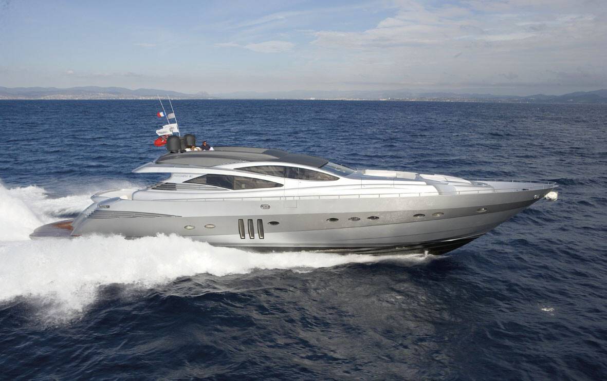 Pershing 90 - 5