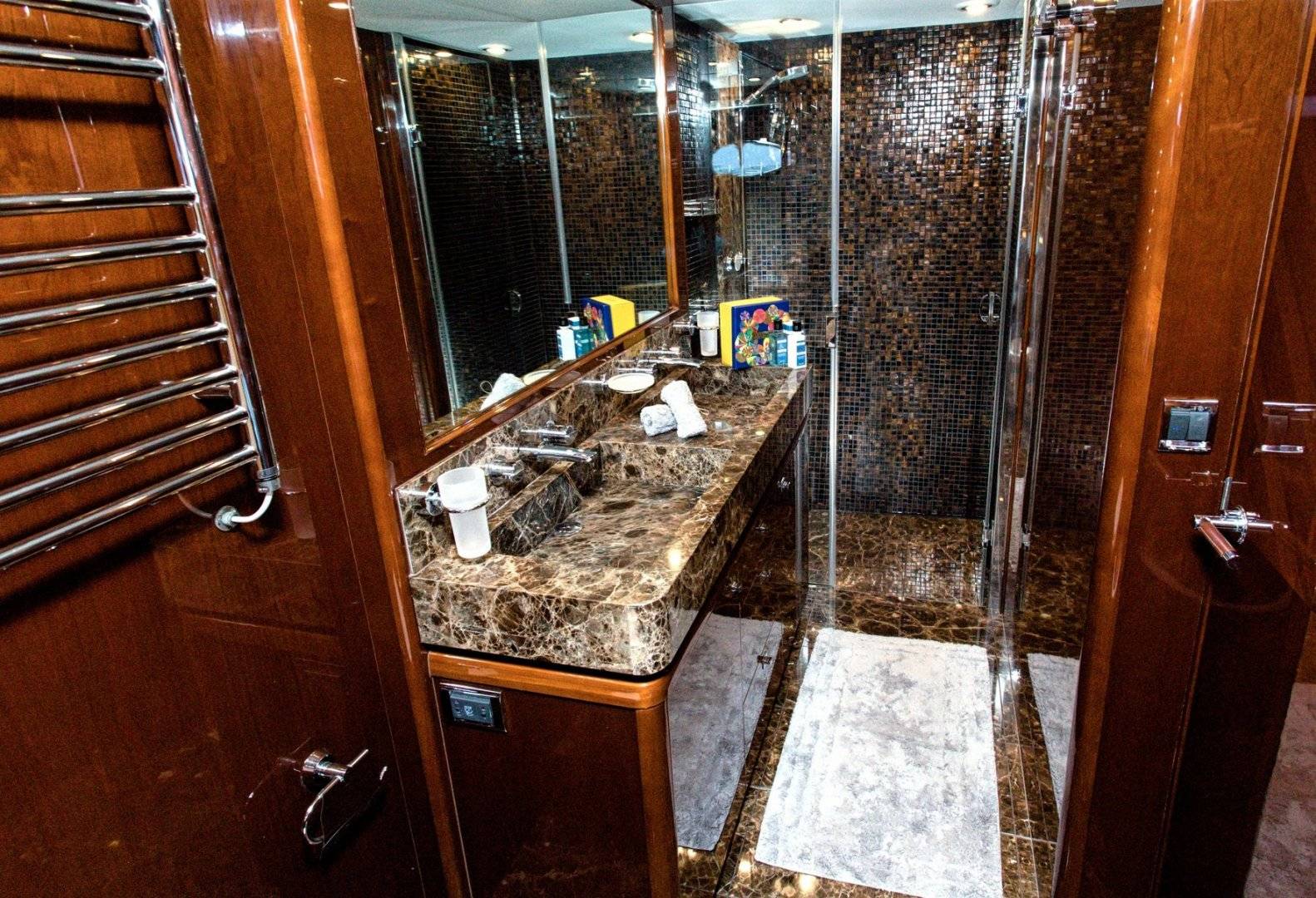 Princess 85 Flybridge - 4