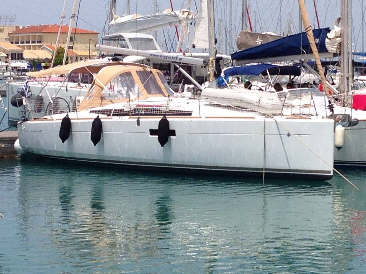 Sun Odyssey 349