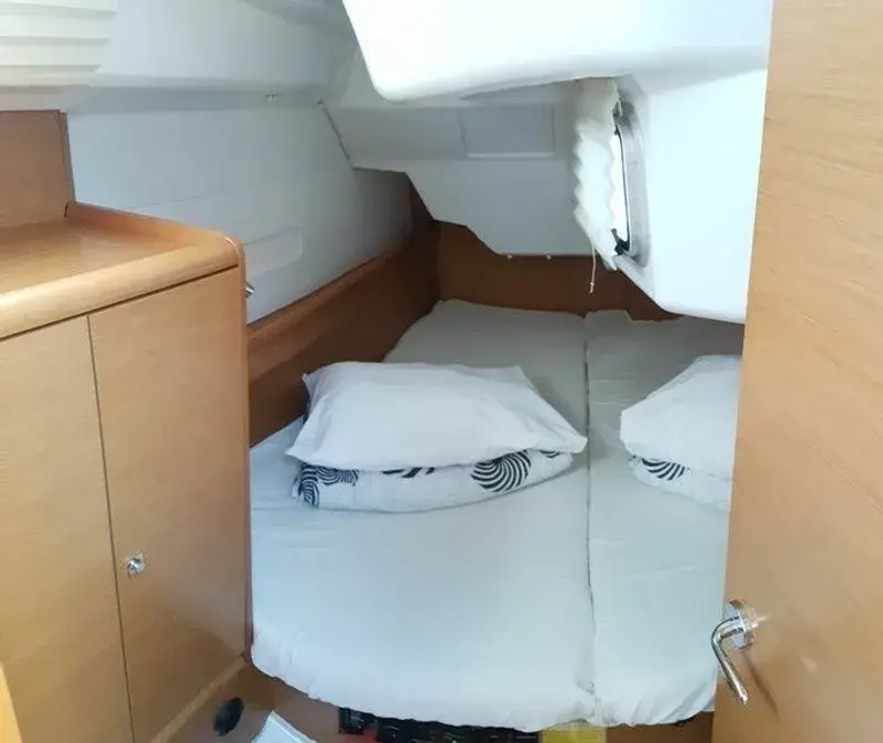 Sun Odyssey 379 - 4