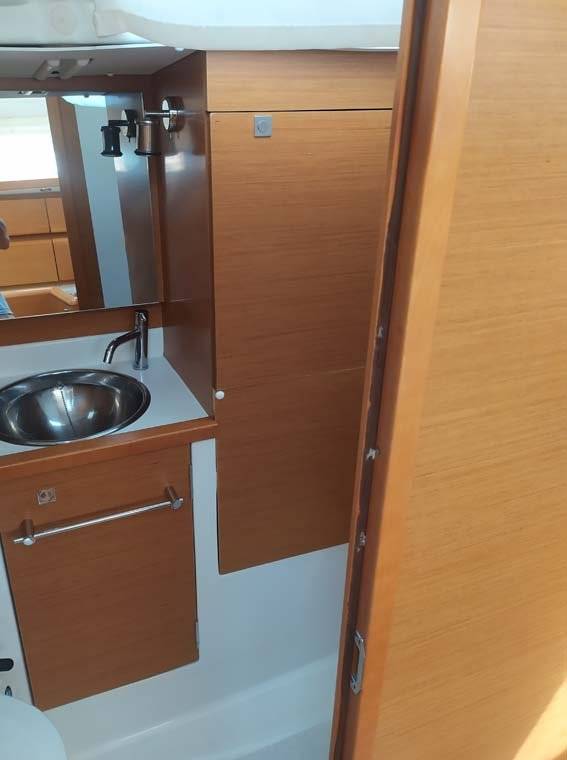Sun Odyssey 389 - 3