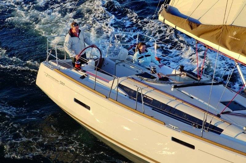 Sun Odyssey 389 - 2