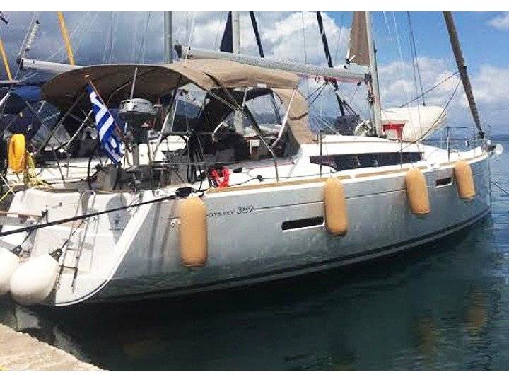 Sun Odyssey 389