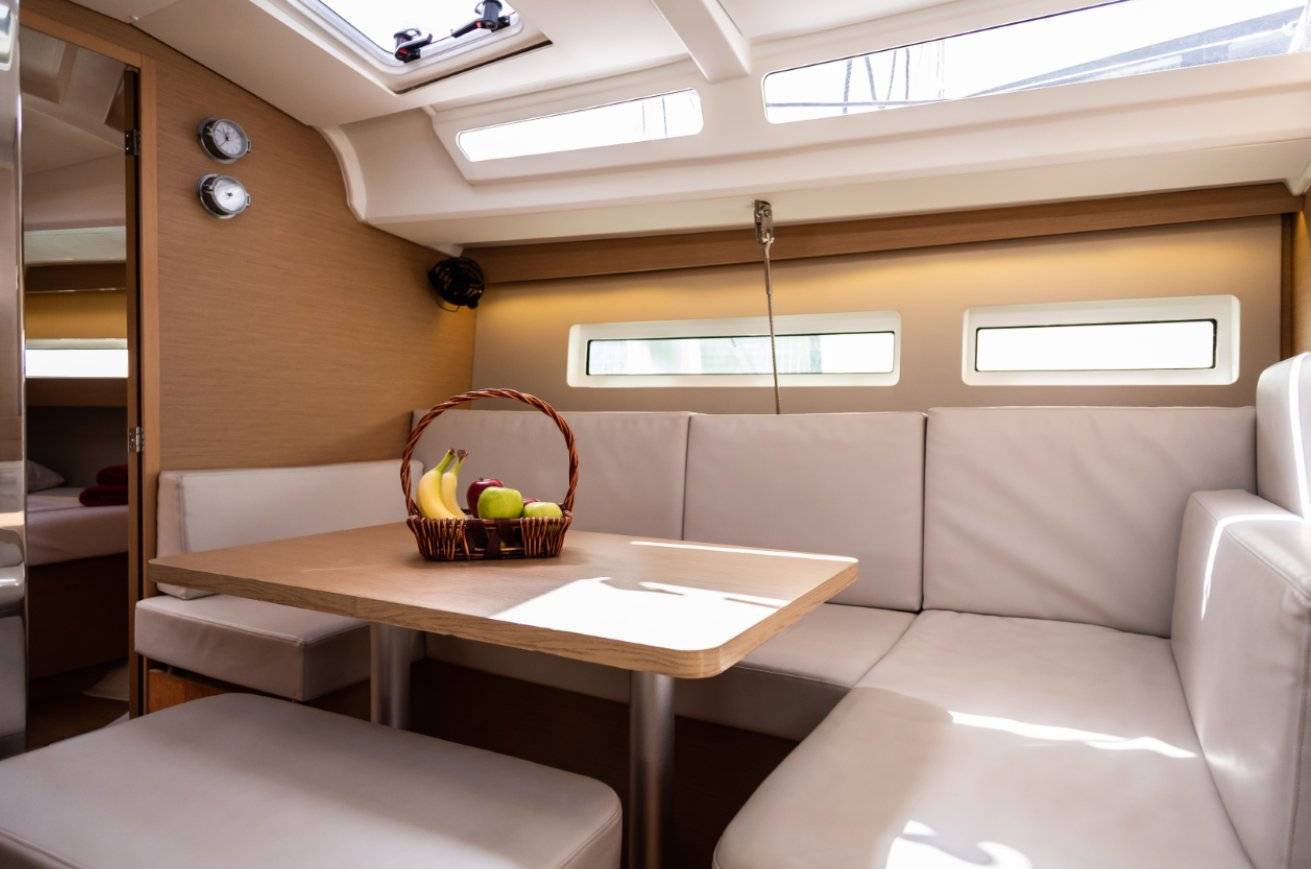 Sun Odyssey 440 - 4