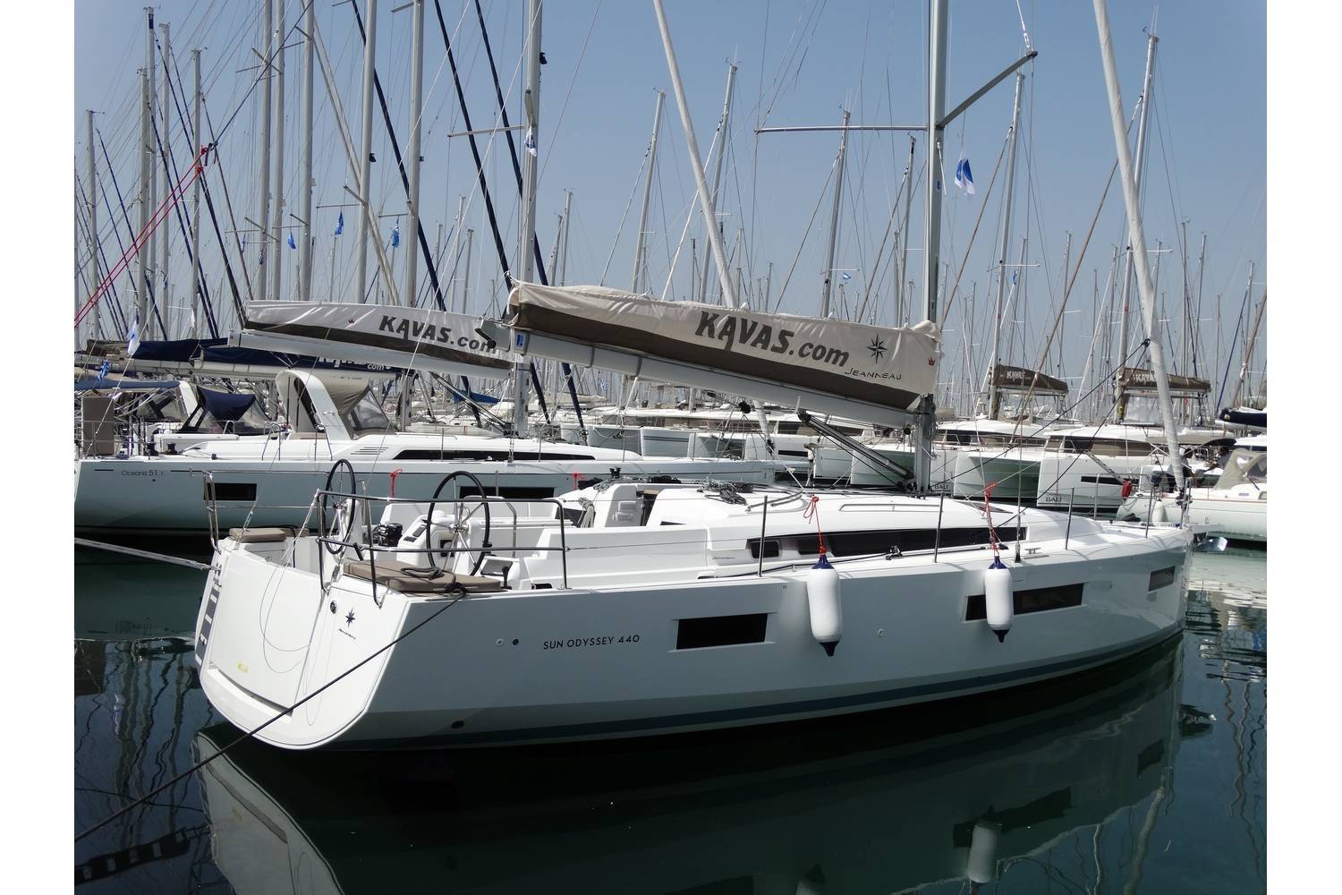 Sun Odyssey 440